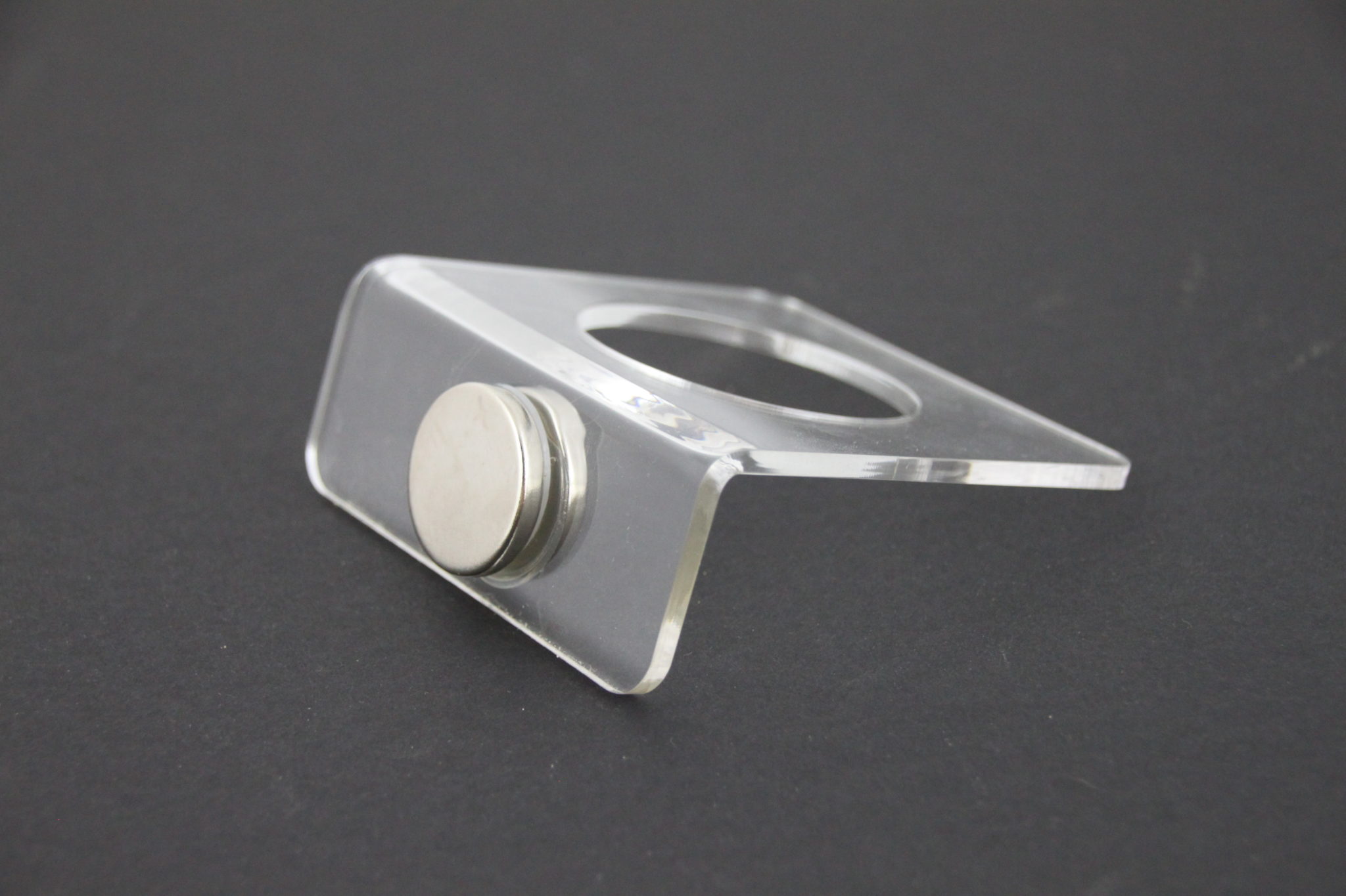 Magnetic Feeding Ledge – Large/Single Cup - Image 2